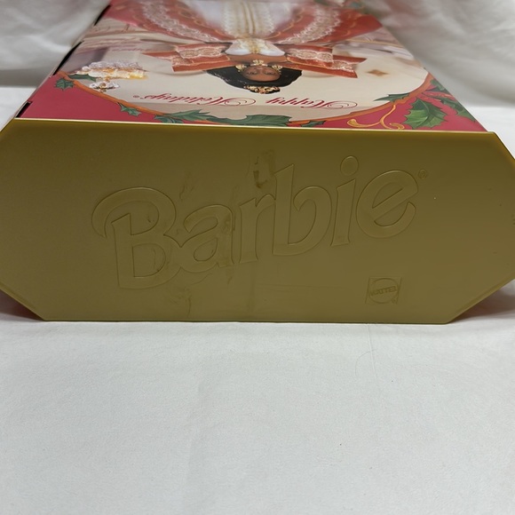 Happy Holidays Barbie - Picture 9 of 9